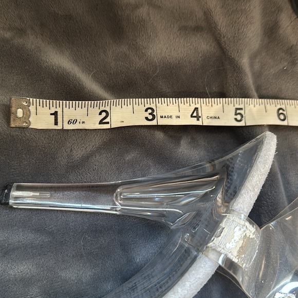Clear Heels - Picture 9 of 10